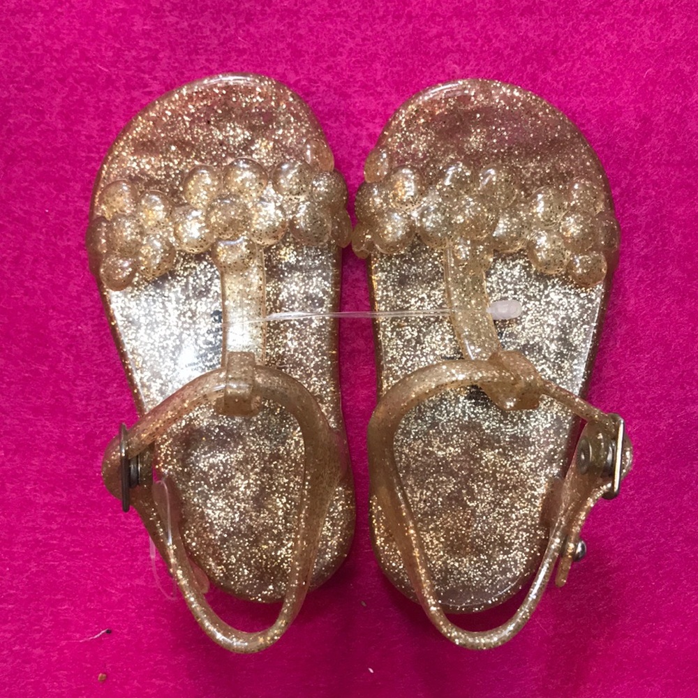 Old Navy sparkly new gold jelly sandals 6-12 month